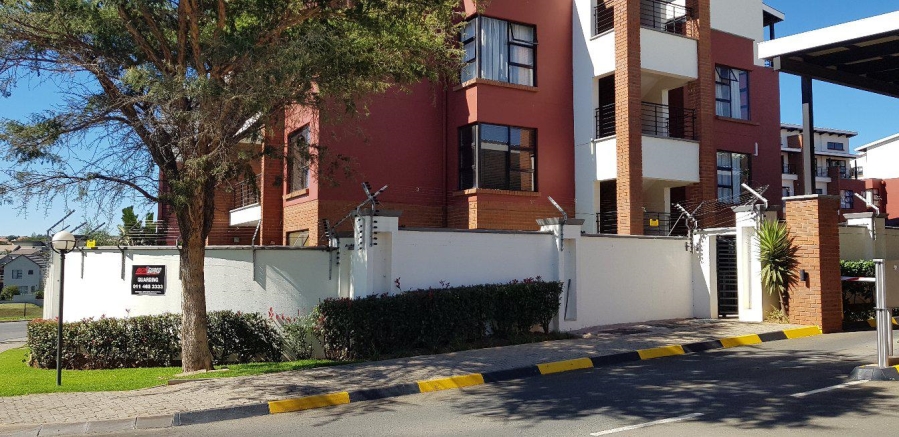 2 Bedroom Property for Sale in Greenstone Hill Gauteng