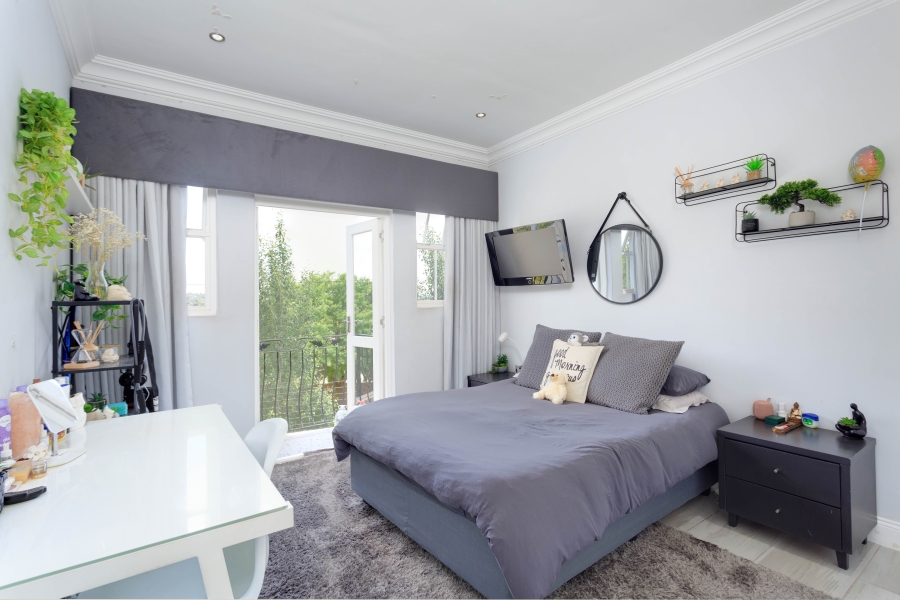 To Let 3 Bedroom Property for Rent in Bryanston Gauteng