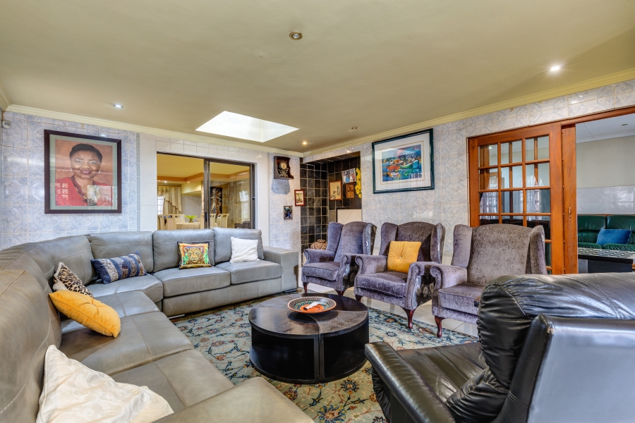 5 Bedroom Property for Sale in Fourways Gauteng