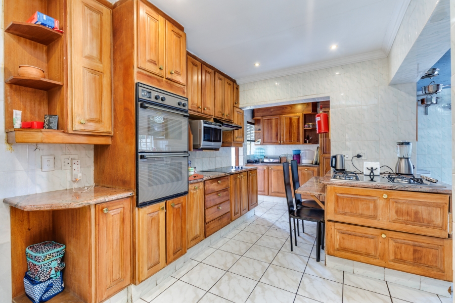 5 Bedroom Property for Sale in Fourways Gauteng