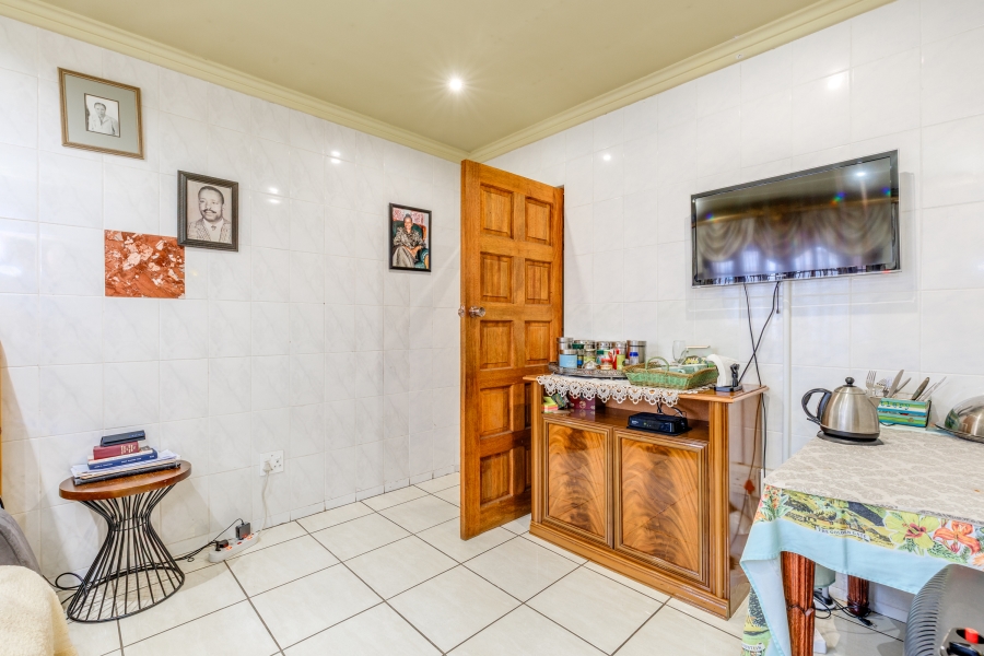 5 Bedroom Property for Sale in Fourways Gauteng