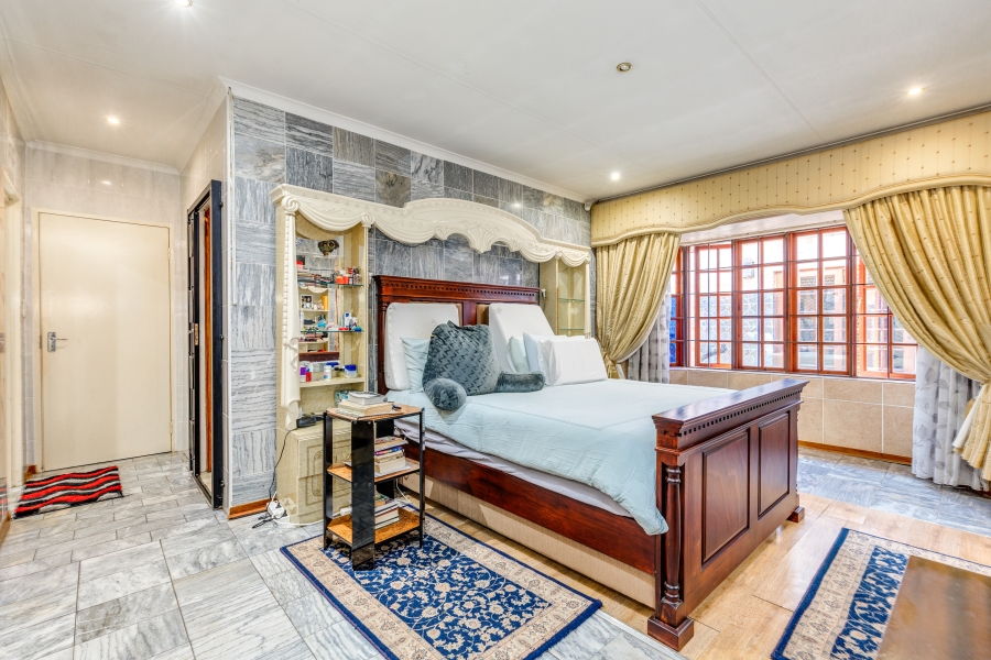 5 Bedroom Property for Sale in Fourways Gauteng