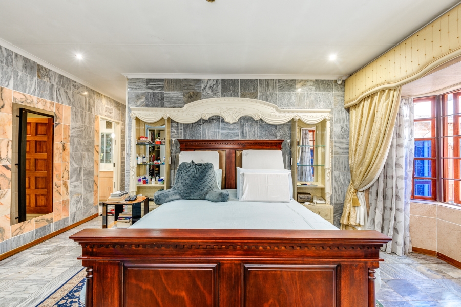 5 Bedroom Property for Sale in Fourways Gauteng