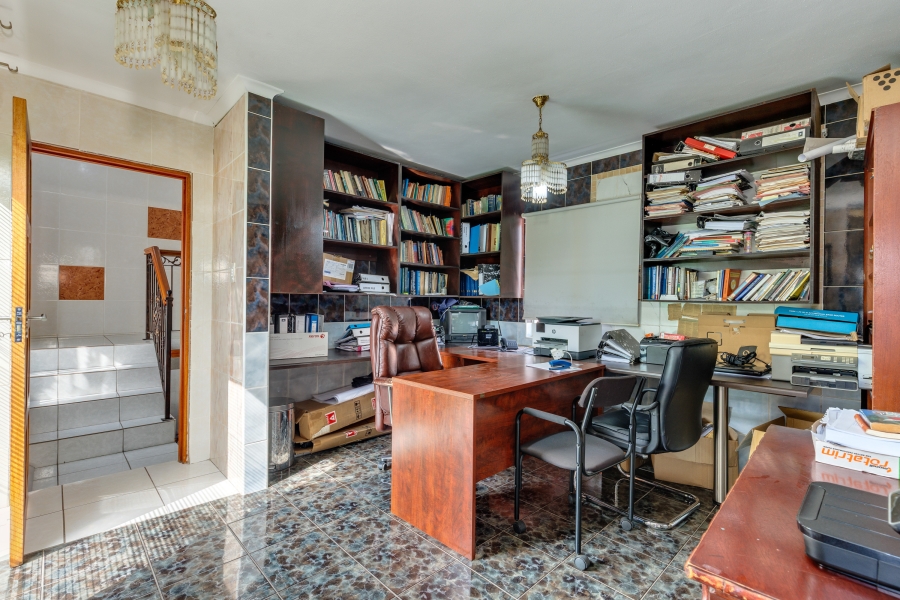 5 Bedroom Property for Sale in Fourways Gauteng