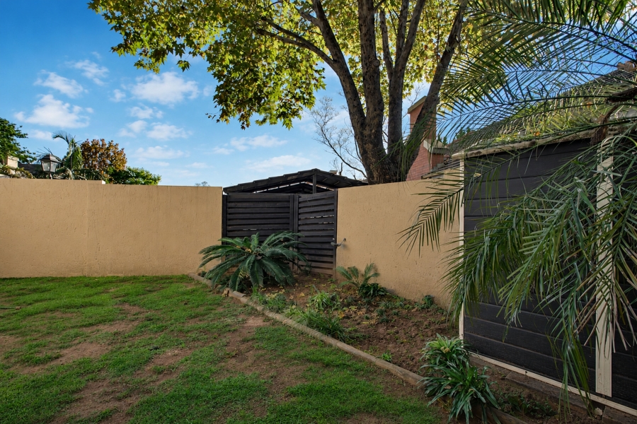 2 Bedroom Property for Sale in Paulshof Gauteng