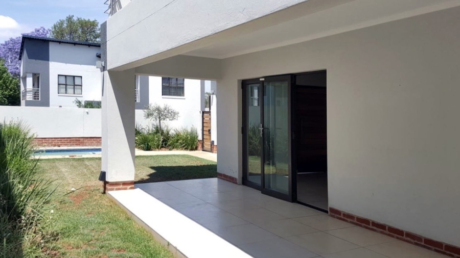 To Let 4 Bedroom Property for Rent in Bryanston East Gauteng