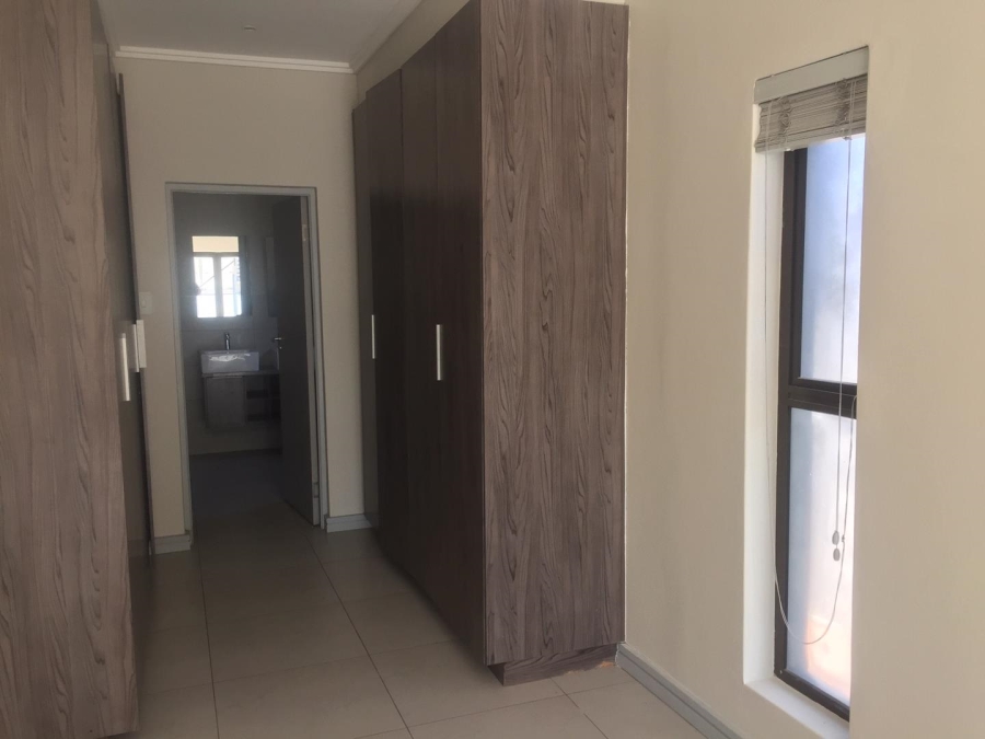 3 Bedroom Property for Sale in Petervale Gauteng