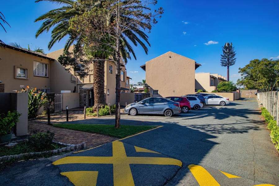 To Let 3 Bedroom Property for Rent in Edleen Gauteng