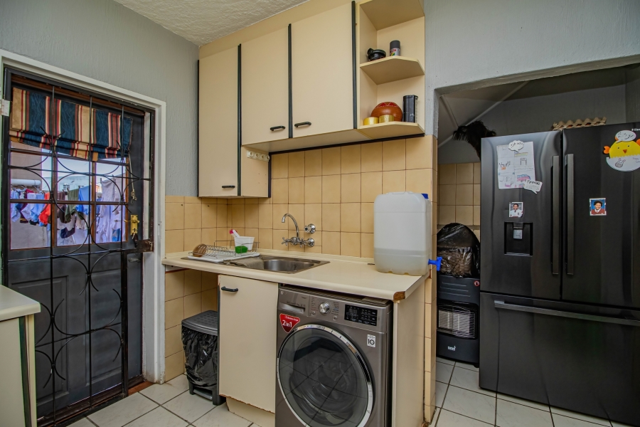 To Let 3 Bedroom Property for Rent in Edleen Gauteng