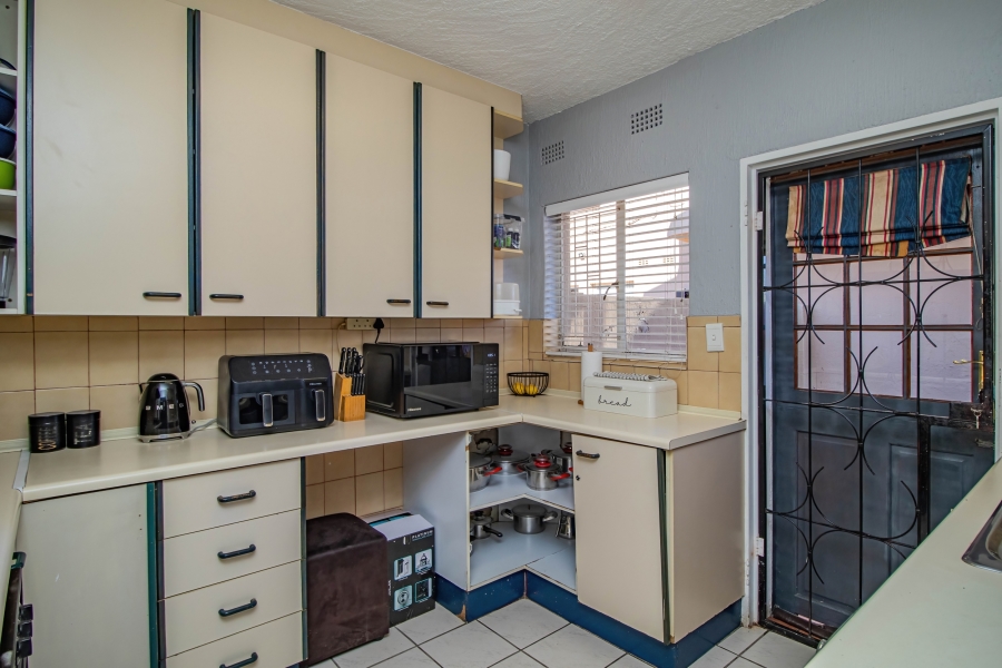 To Let 3 Bedroom Property for Rent in Edleen Gauteng