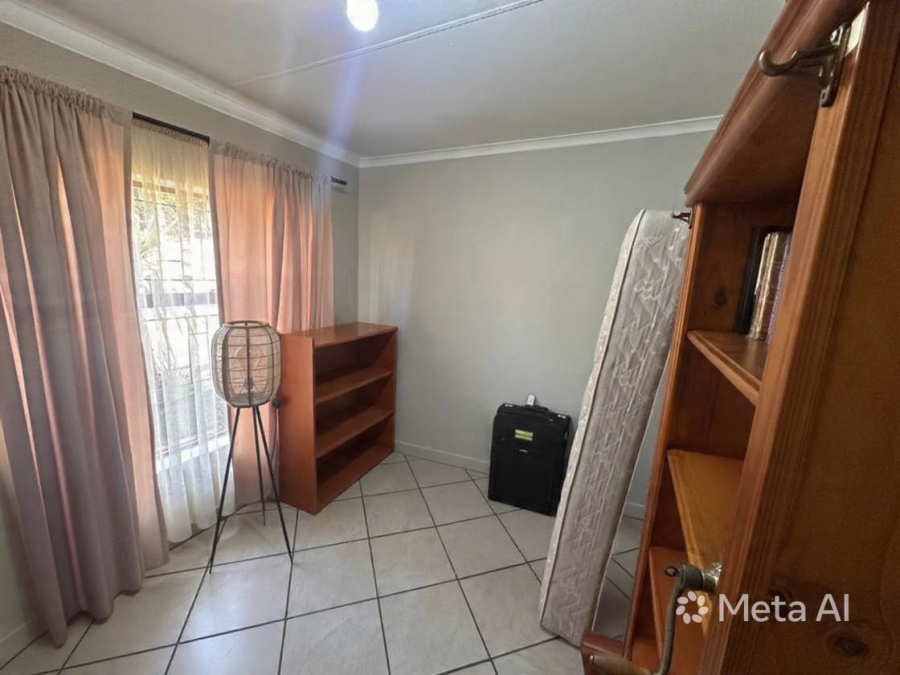 To Let 3 Bedroom Property for Rent in Rangeview Gauteng