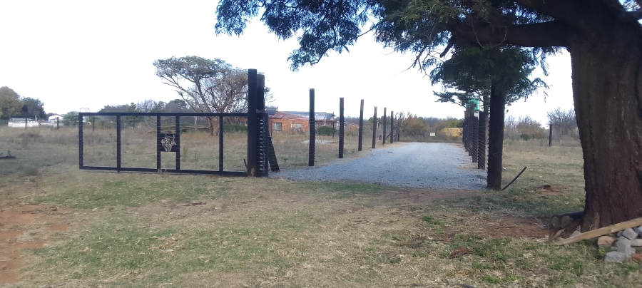 2 Bedroom Property for Sale in Rikasrus A H Gauteng