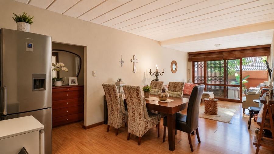 2 Bedroom Property for Sale in Sunninghill Gauteng