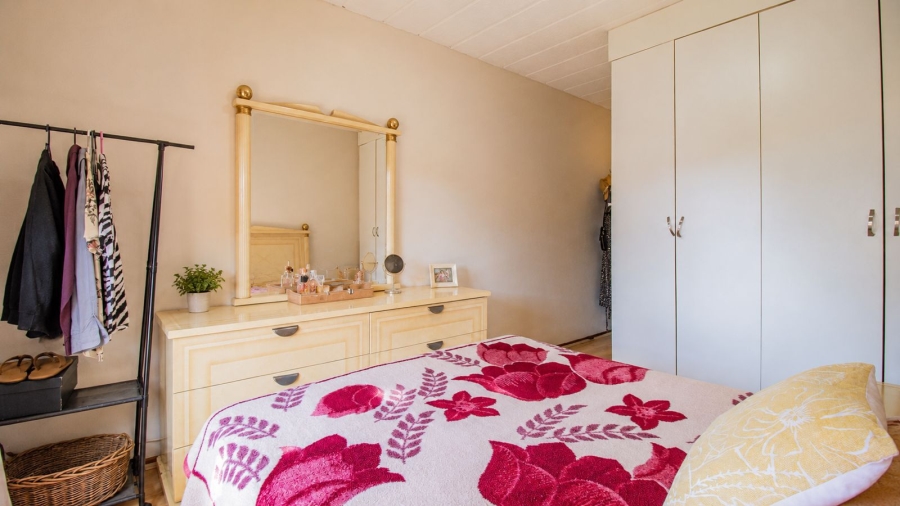 2 Bedroom Property for Sale in Sunninghill Gauteng