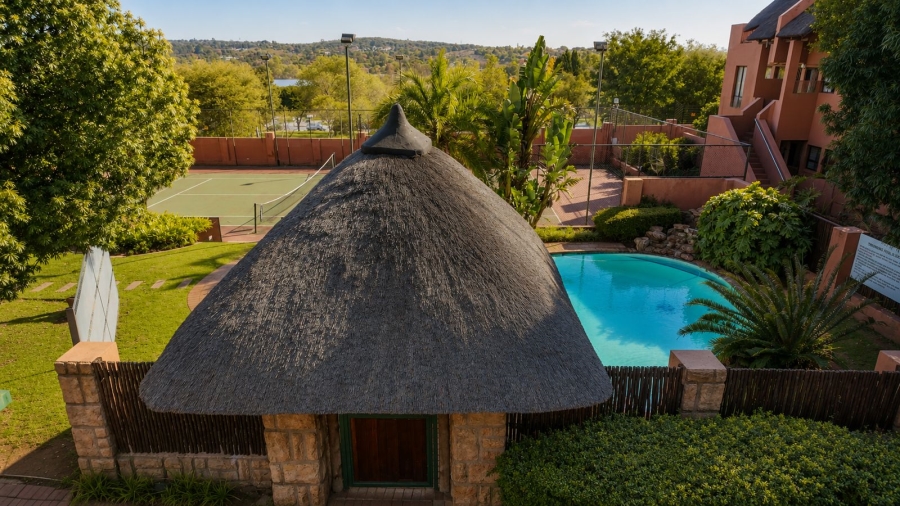 2 Bedroom Property for Sale in Sunninghill Gauteng