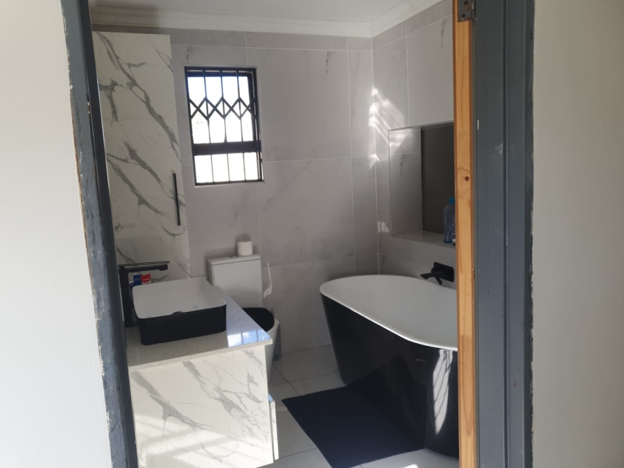 3 Bedroom Property for Sale in Esther Park Gauteng