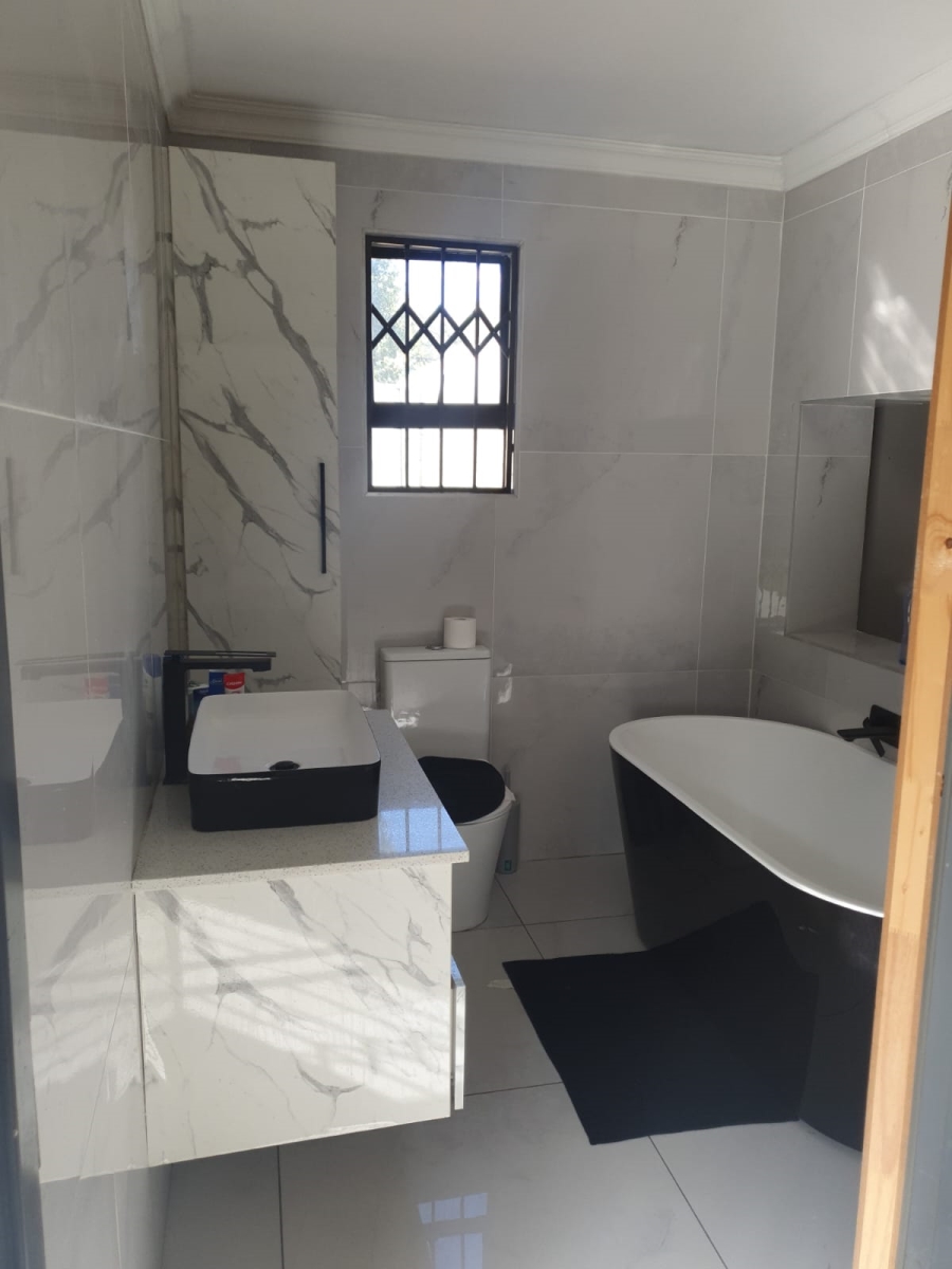 3 Bedroom Property for Sale in Esther Park Gauteng