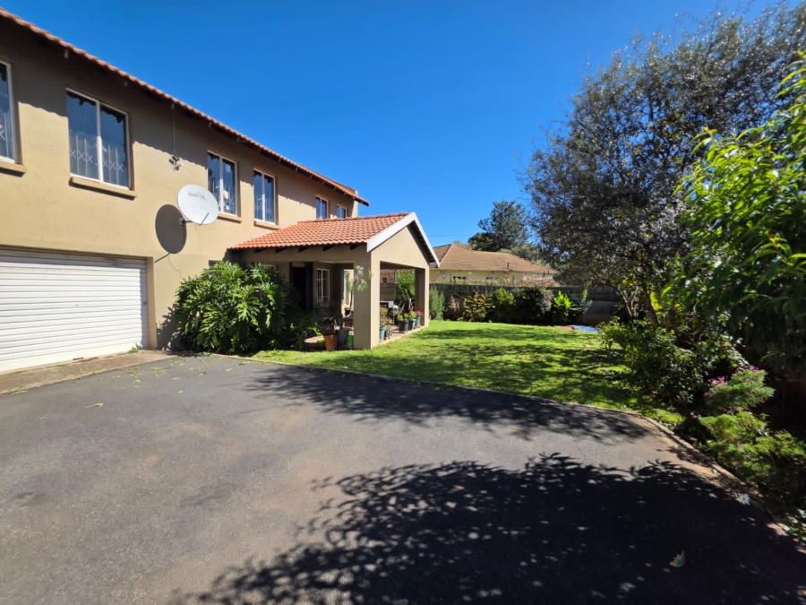3 Bedroom Property for Sale in Daggafontein Gauteng