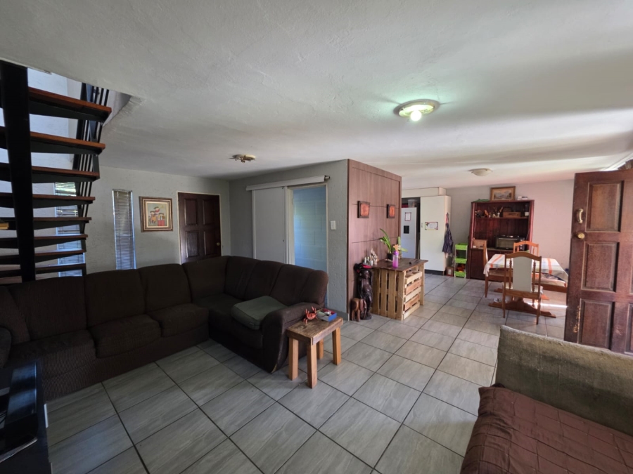 3 Bedroom Property for Sale in Daggafontein Gauteng