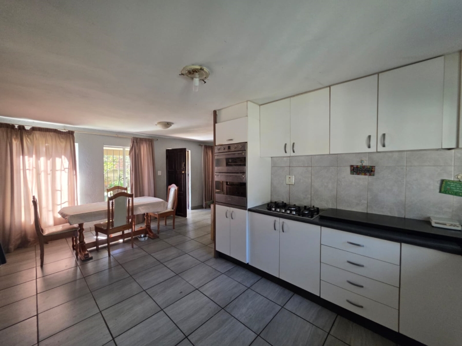 3 Bedroom Property for Sale in Daggafontein Gauteng