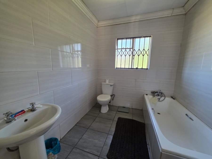 3 Bedroom Property for Sale in Daggafontein Gauteng