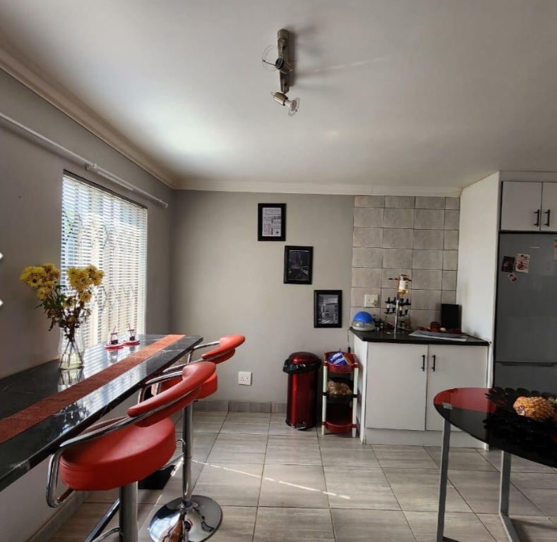 3 Bedroom Property for Sale in Daggafontein Gauteng