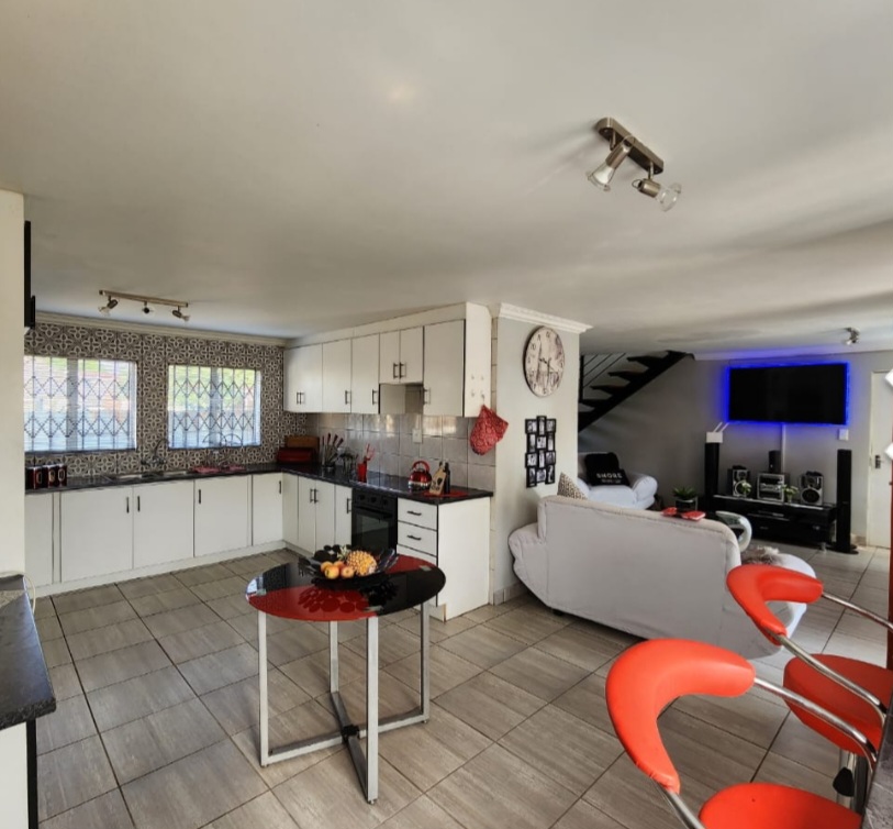3 Bedroom Property for Sale in Daggafontein Gauteng