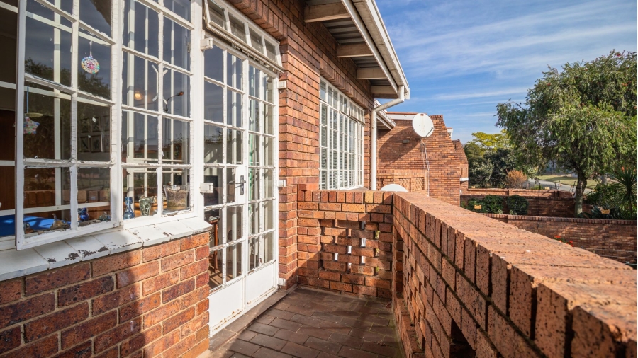 3 Bedroom Property for Sale in Lambton Gauteng