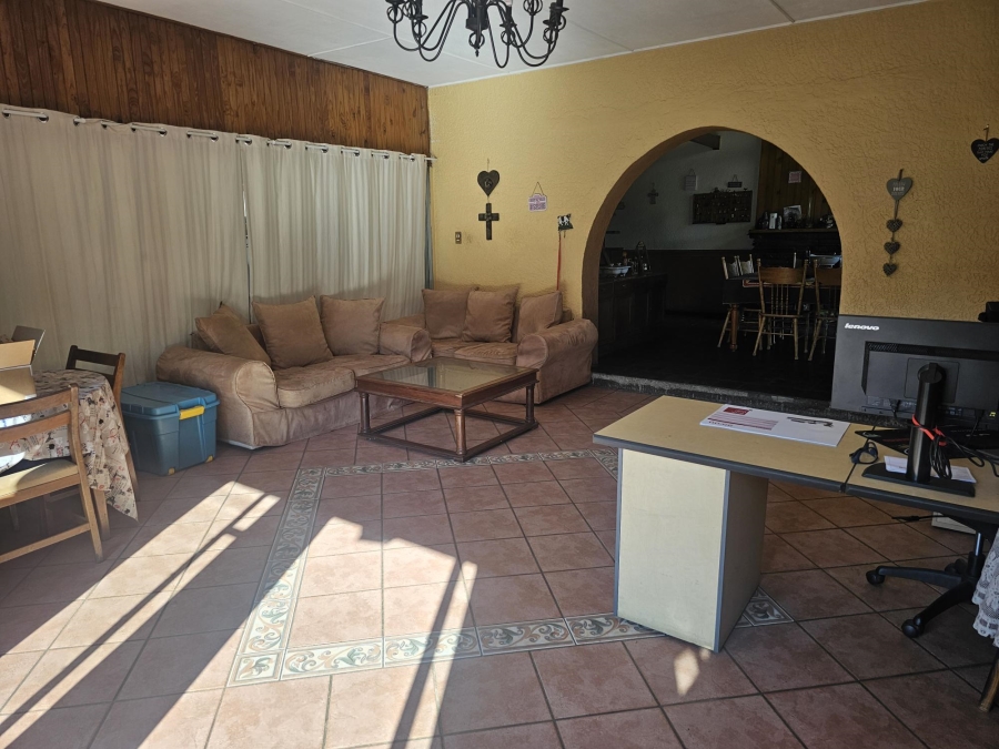 4 Bedroom Property for Sale in Brackenhurst Gauteng