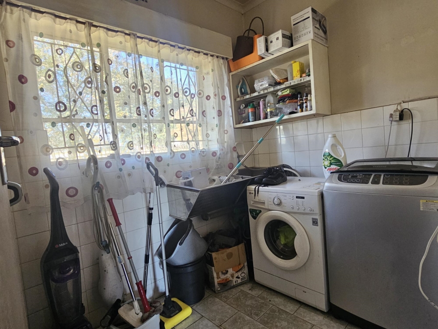 4 Bedroom Property for Sale in Brackenhurst Gauteng