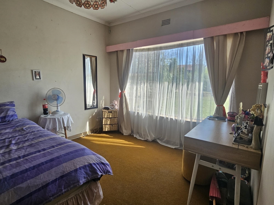 4 Bedroom Property for Sale in Brackenhurst Gauteng