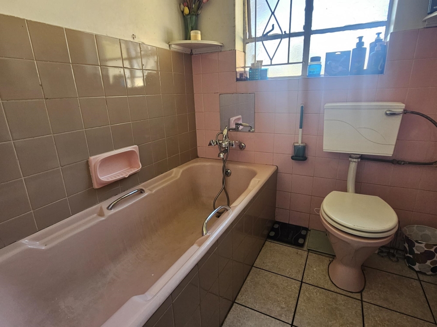 4 Bedroom Property for Sale in Brackenhurst Gauteng