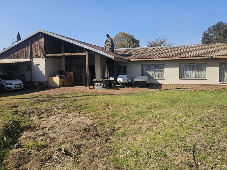 4 Bedroom Property for Sale in Brackenhurst Gauteng