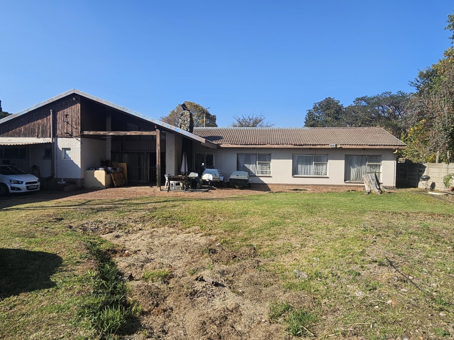 4 Bedroom Property for Sale in Brackenhurst Gauteng
