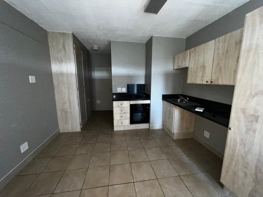 1 Bedroom Property for Sale in Hillcrest Gauteng