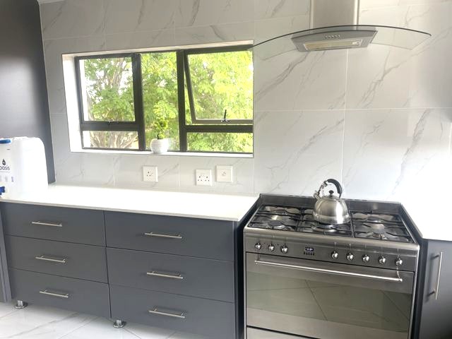 4 Bedroom Property for Sale in Waterkloof Ridge Gauteng