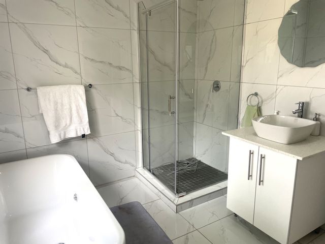 4 Bedroom Property for Sale in Waterkloof Ridge Gauteng