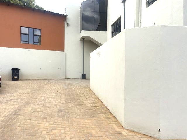 4 Bedroom Property for Sale in Waterkloof Ridge Gauteng