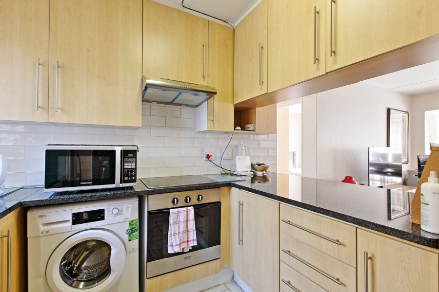 To Let 2 Bedroom Property for Rent in Morningside Gauteng