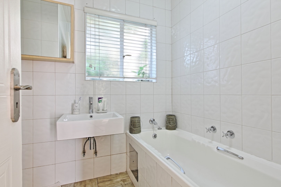 To Let 2 Bedroom Property for Rent in Morningside Gauteng