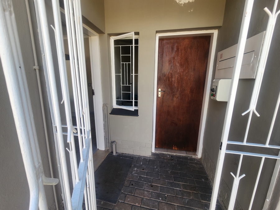 4 Bedroom Property for Sale in Les Marais Gauteng