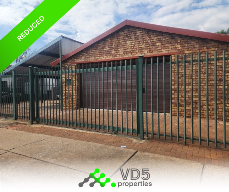 4 Bedroom Property for Sale in Les Marais Gauteng
