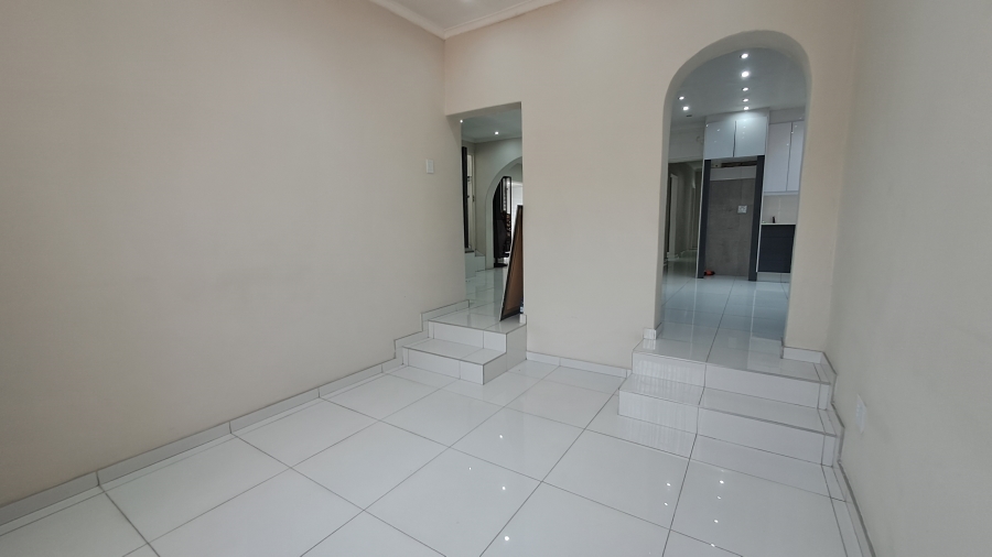4 Bedroom Property for Sale in Shalimar Ridge Gauteng