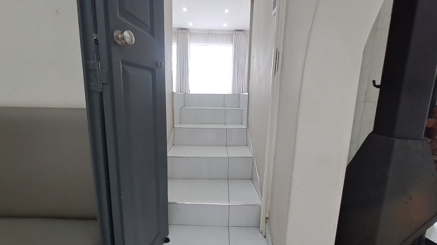4 Bedroom Property for Sale in Shalimar Ridge Gauteng