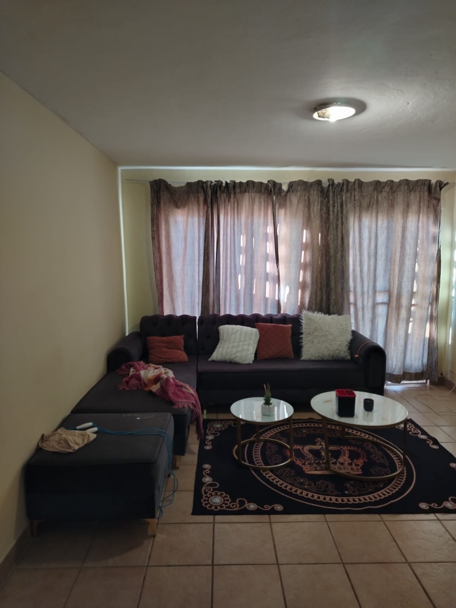 2 Bedroom Property for Sale in The Orchards Gauteng