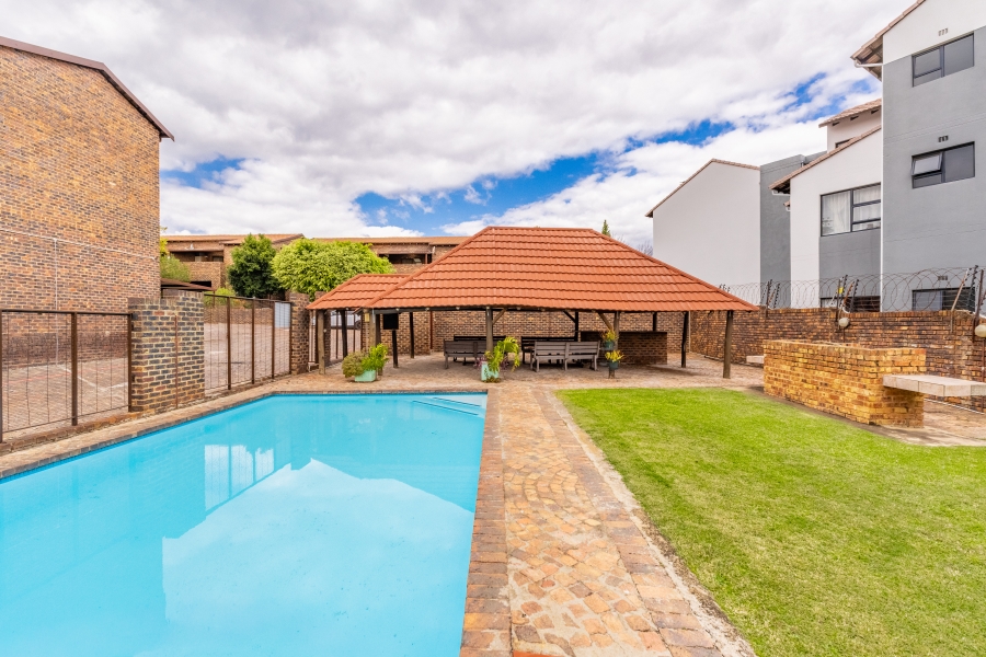 3 Bedroom Property for Sale in Noordhang Gauteng