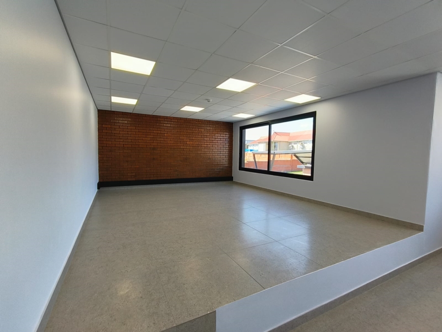 To Let Commercial Property for Rent in Samrand Business Park Gauteng