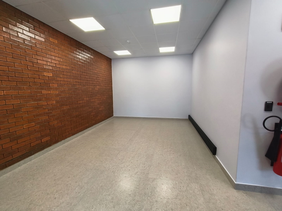 To Let Commercial Property for Rent in Samrand Business Park Gauteng