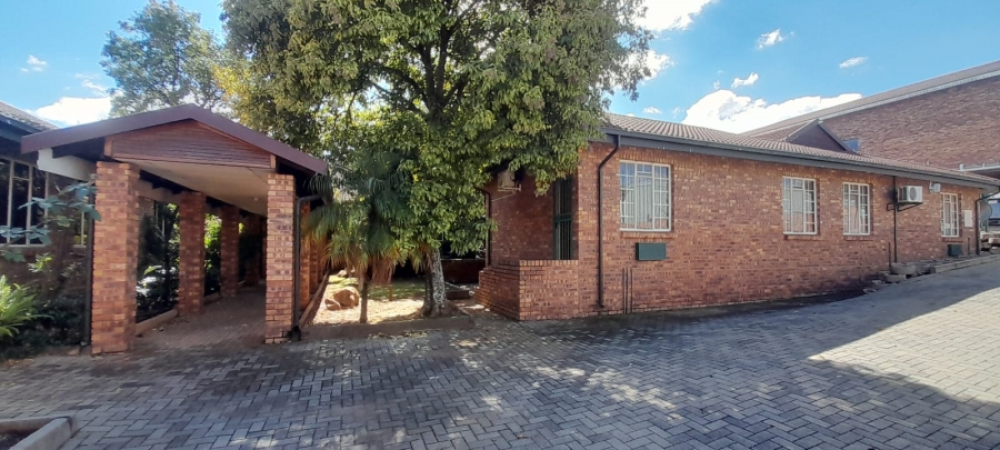 To Let Commercial Property for Rent in Kyalami Gauteng