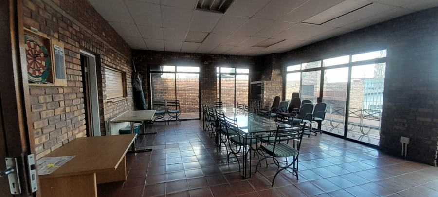 To Let Commercial Property for Rent in Kyalami Gauteng